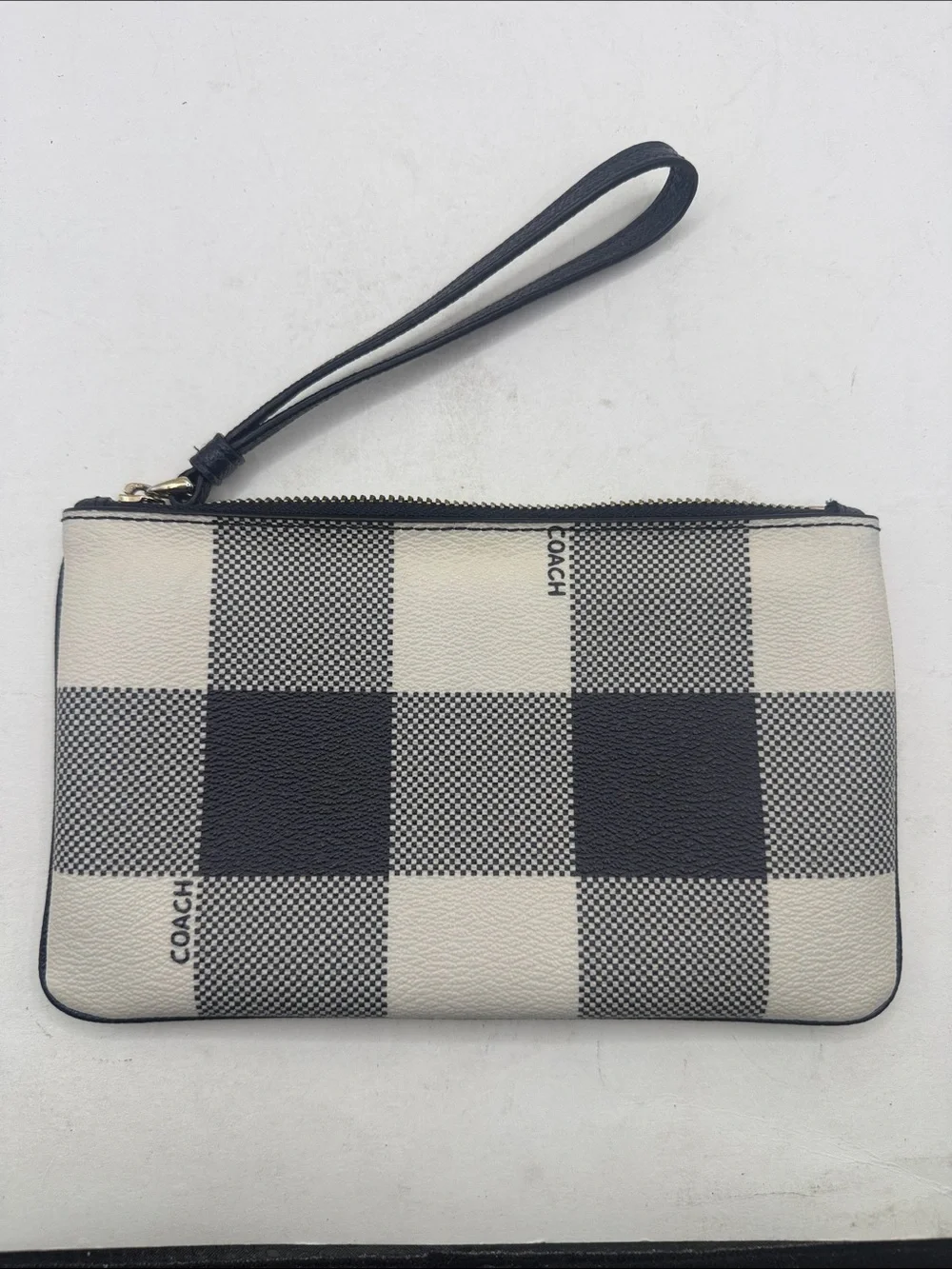 Coach Buffalo Plaid Black Cream Zip Wristlet Clutch Wallet Purse